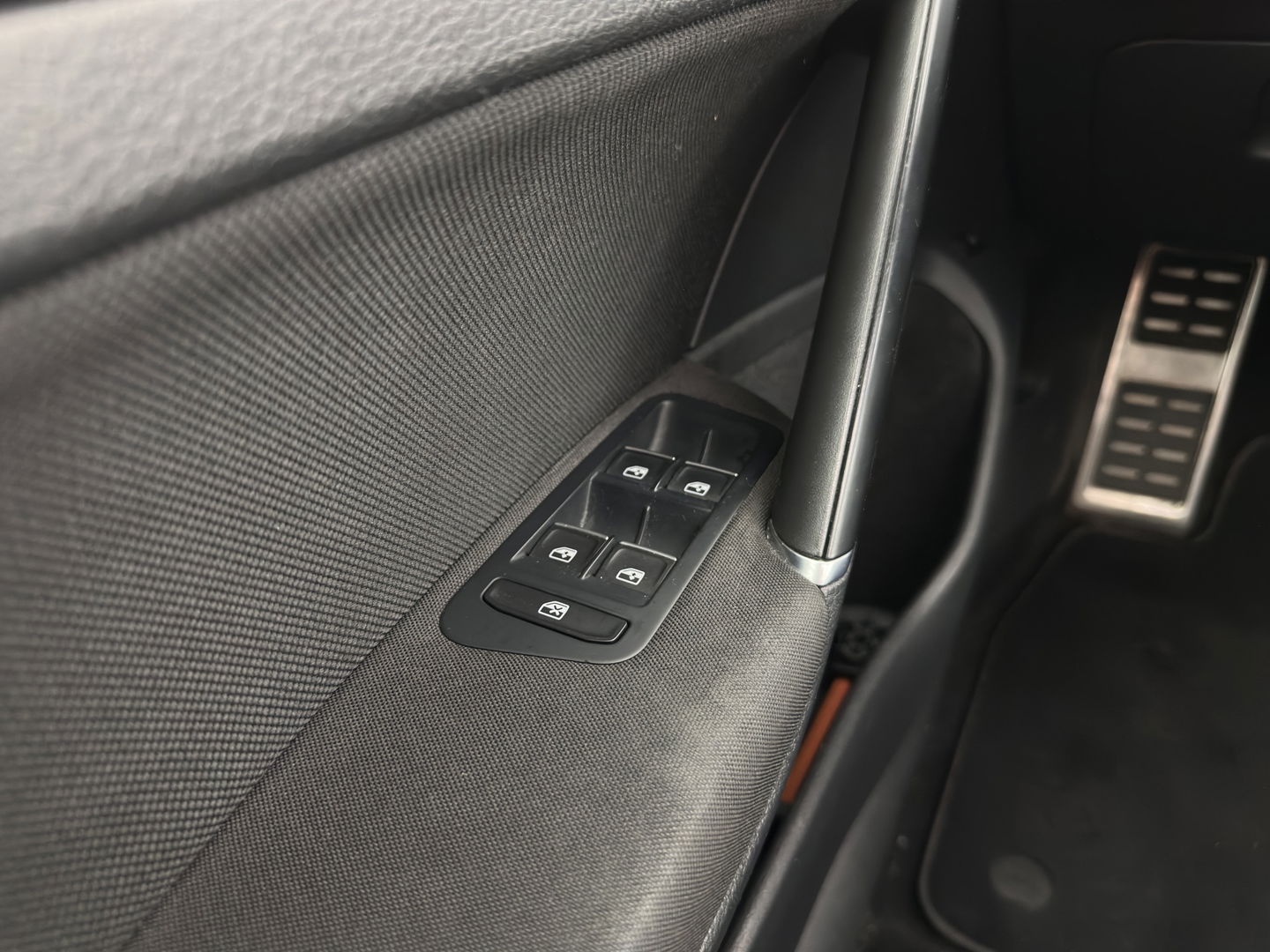 Volkswagen Golf 1.4 TSI GTE Executive Plus ( Plug-in ) Aut. * PANO | FULL-LED | NAVI-FULLMAP | SPORT-SEATS | DAB+ | ECC | CRUISE | CAMERA | PRIVACY-GLASS | 18" ALU *