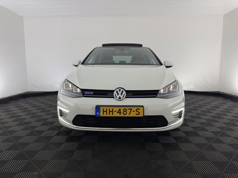 Volkswagen Golf 1.4 TSI GTE Executive Plus ( Plug-in ) Aut. * PANO | FULL-LED | NAVI-FULLMAP | SPORT-SEATS | DAB+ | ECC | CRUISE | CAMERA | PRIVACY-GLASS | 18" ALU *