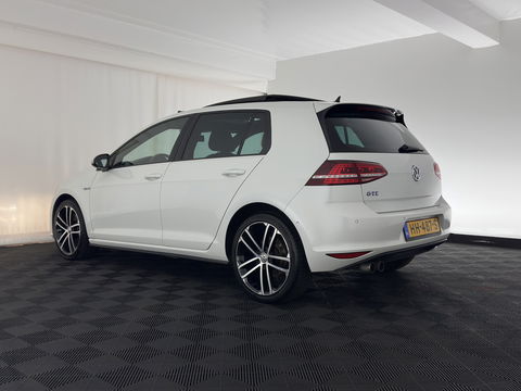 Volkswagen Golf 1.4 TSI GTE Executive Plus ( Plug-in ) Aut. * PANO | FULL-LED | NAVI-FULLMAP | SPORT-SEATS | DAB+ | ECC | CRUISE | CAMERA | PRIVACY-GLASS | 18" ALU *