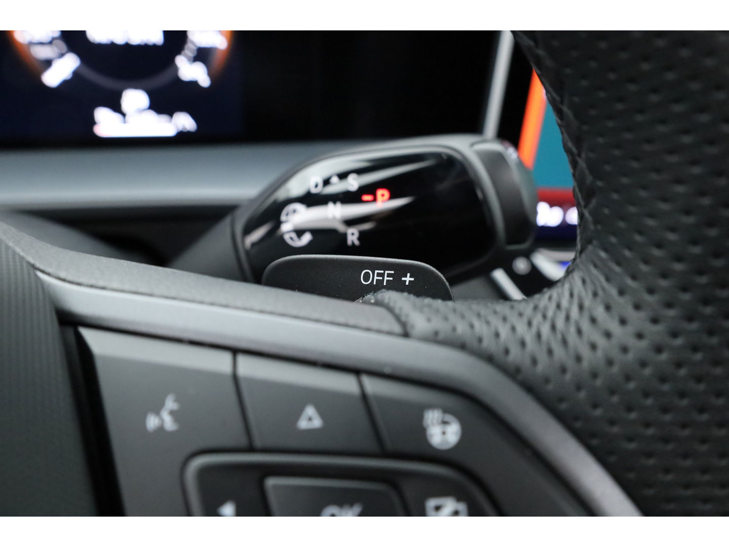 Volkswagen Tayron 1.5 eHybrid R-Line 272pk | Pano | HUD | Harman Kardon | Massage | Keyless | IQ Light | Stoel- Stuurverw.