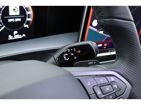 Volkswagen Tayron 1.5 eHybrid R-Line 272pk | Pano | HUD | Harman Kardon | Massage | Keyless | IQ Light | Stoel- Stuurverw.