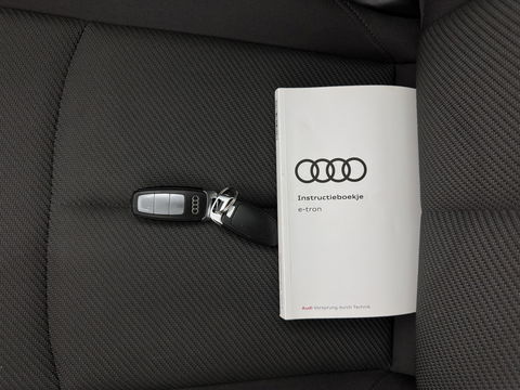Audi e-tron 50 Quattro *ELECTRO-MOTOR AUDIBLE* Launch edition 71 kWh [ 3-Fase ] {SOH-100%} (INCL-BTW) Aut. *FULL-LED | DIGI-COCKPIT | NAVI-FULLMAP | HEATED-COMFORTSEATS | KEYLESS | AUDI-SOUND | SHIFT-PADDLES | ECC | PDC | CRUISE | 20''ALU*