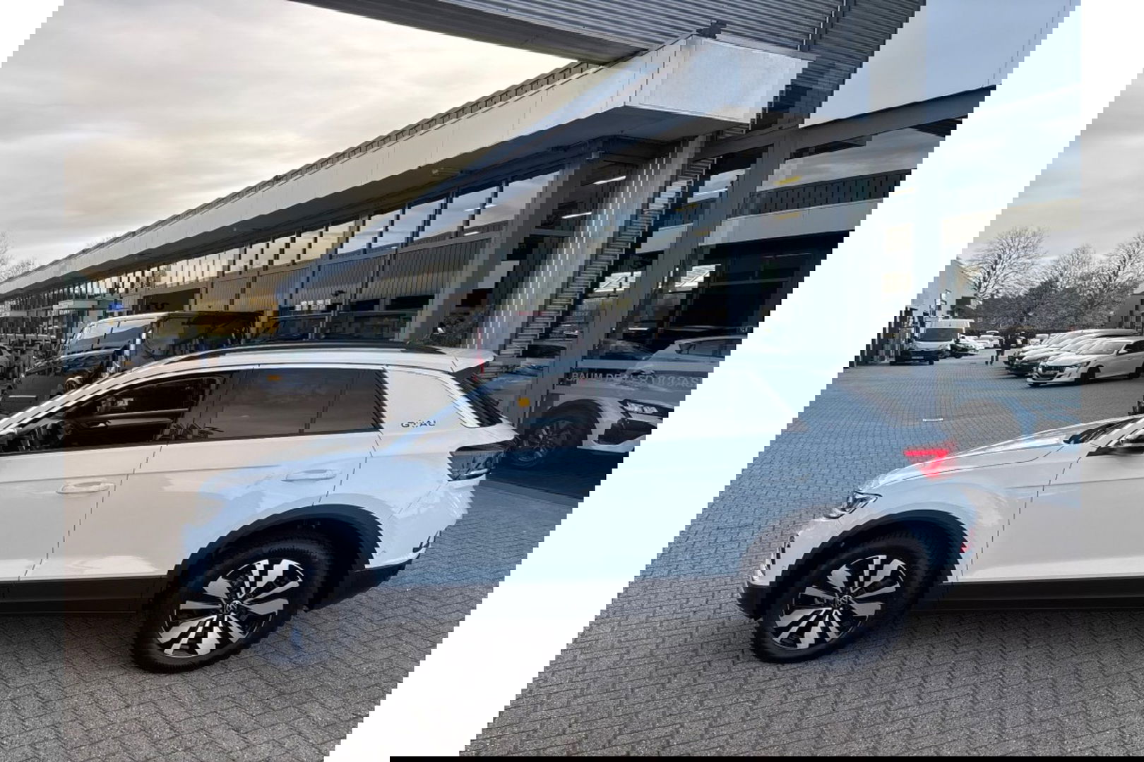 Volkswagen T-Roc 1.0 TSI GOAL EDITION AIRCO NAVI PDC LMV STOELVW