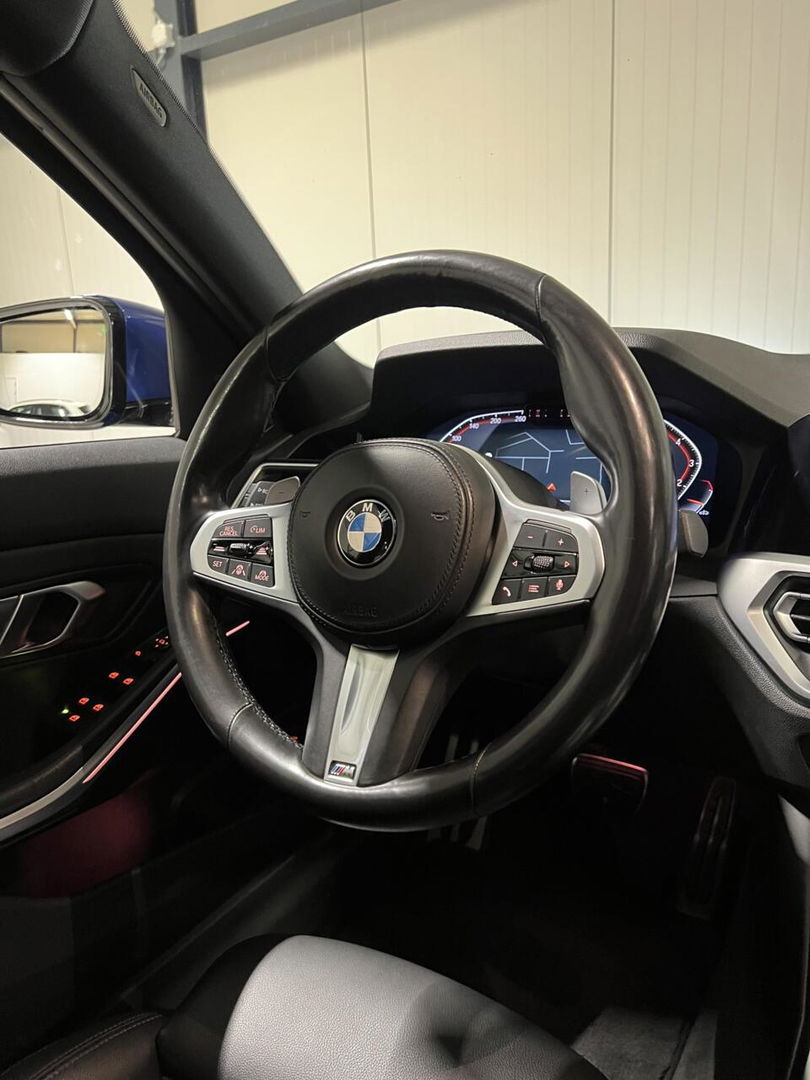 BMW 3 Serie Touring BMW 3-serie 330i 258PK M-Sport High Executive Pano Trekhaak