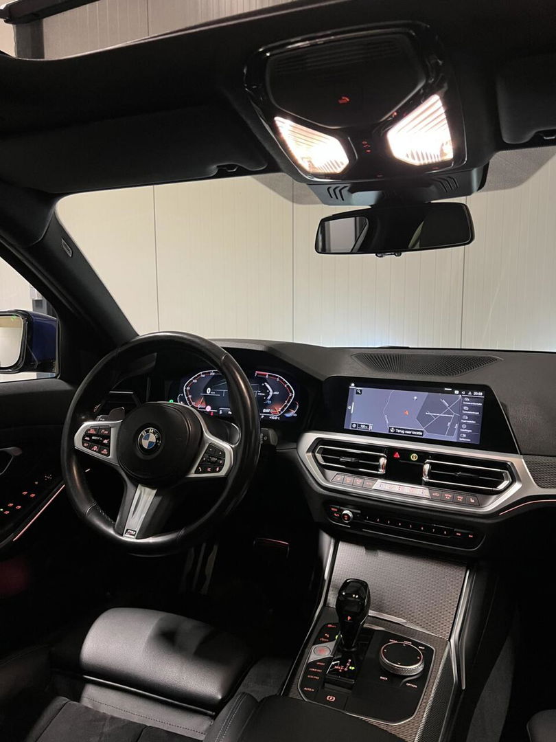 BMW 3 Serie Touring BMW 3-serie 330i 258PK M-Sport High Executive Pano Trekhaak