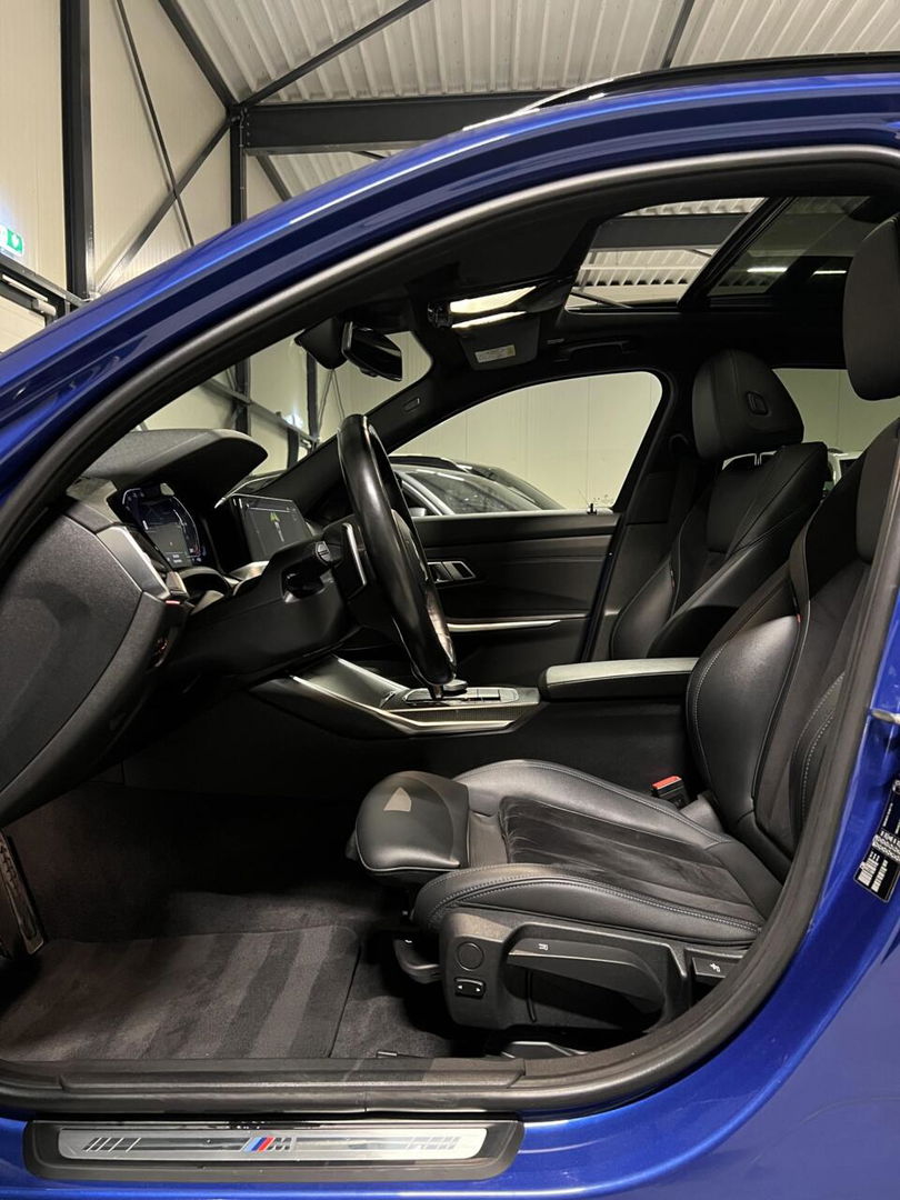 BMW 3 Serie Touring BMW 3-serie 330i 258PK M-Sport High Executive Pano Trekhaak