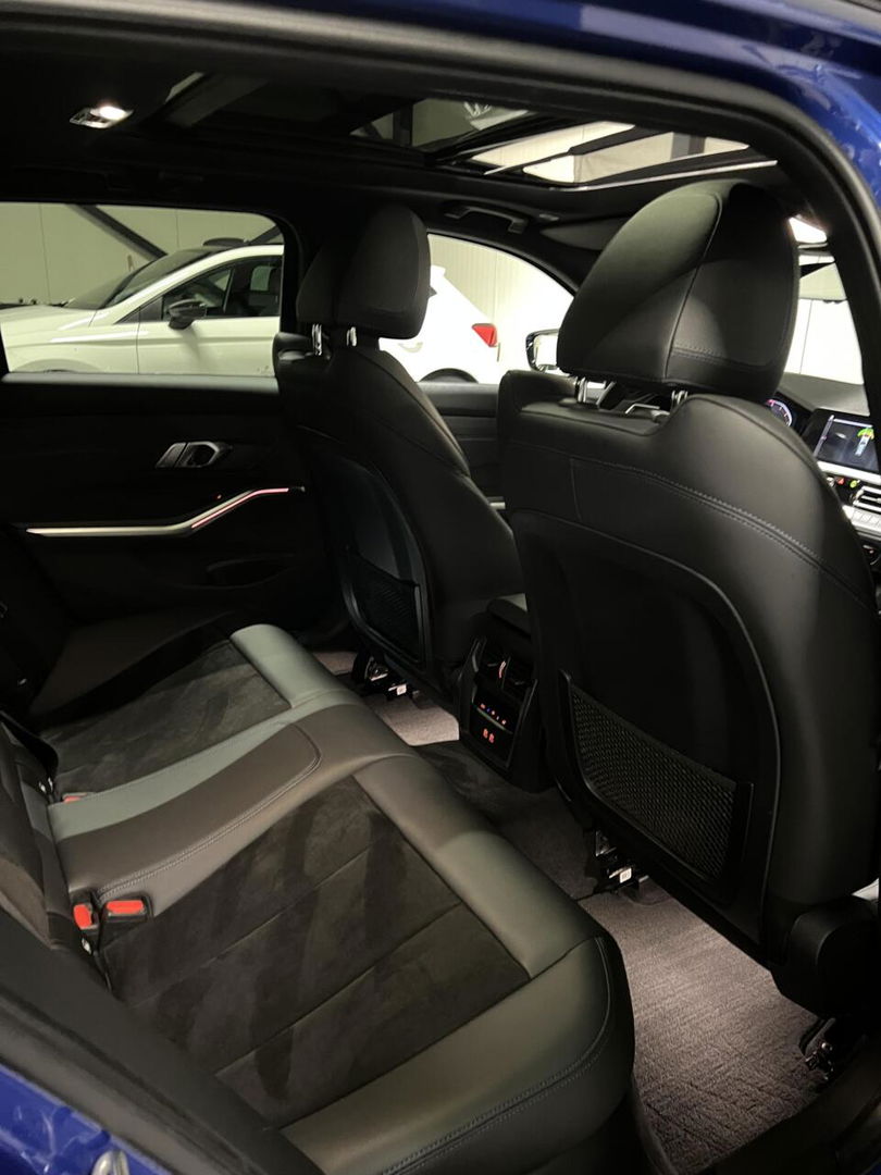 BMW 3 Serie Touring BMW 3-serie 330i 258PK M-Sport High Executive Pano Trekhaak