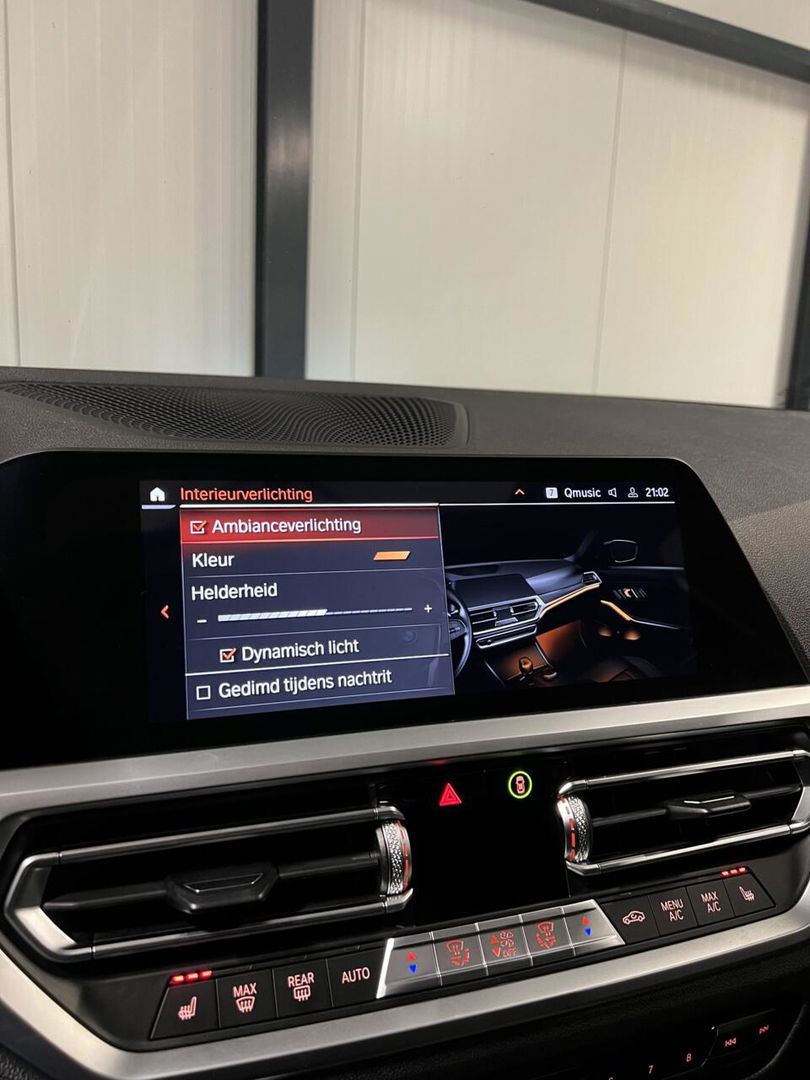 BMW 3 Serie Touring BMW 3-serie 330i 258PK M-Sport High Executive Pano Trekhaak