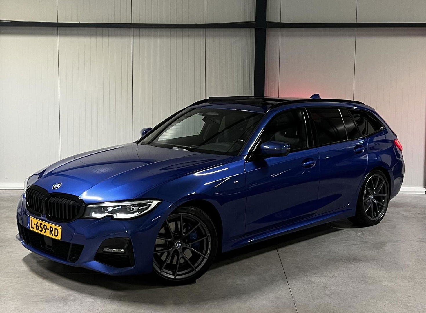 BMW 3 Serie Touring BMW 3-serie 330i 258PK M-Sport High Executive Pano Trekhaak