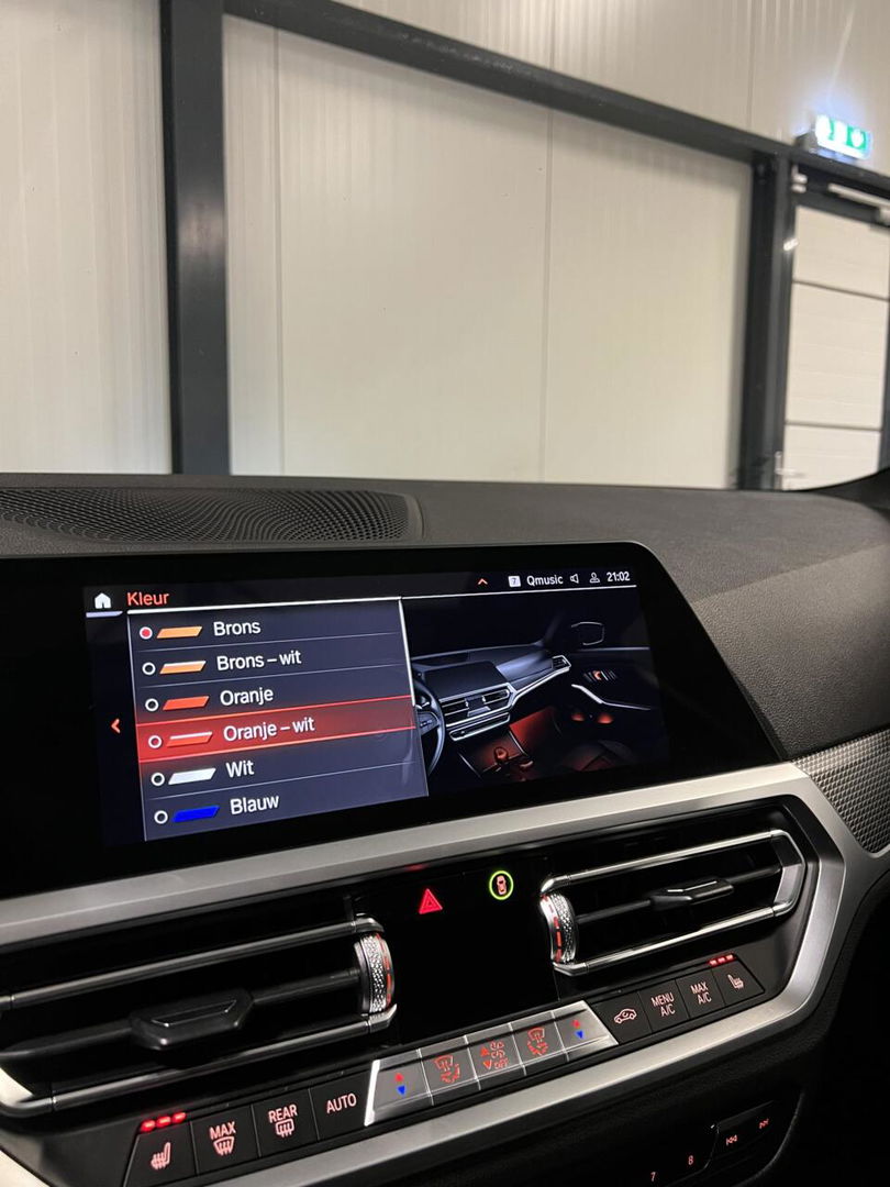 BMW 3 Serie Touring BMW 3-serie 330i 258PK M-Sport High Executive Pano Trekhaak