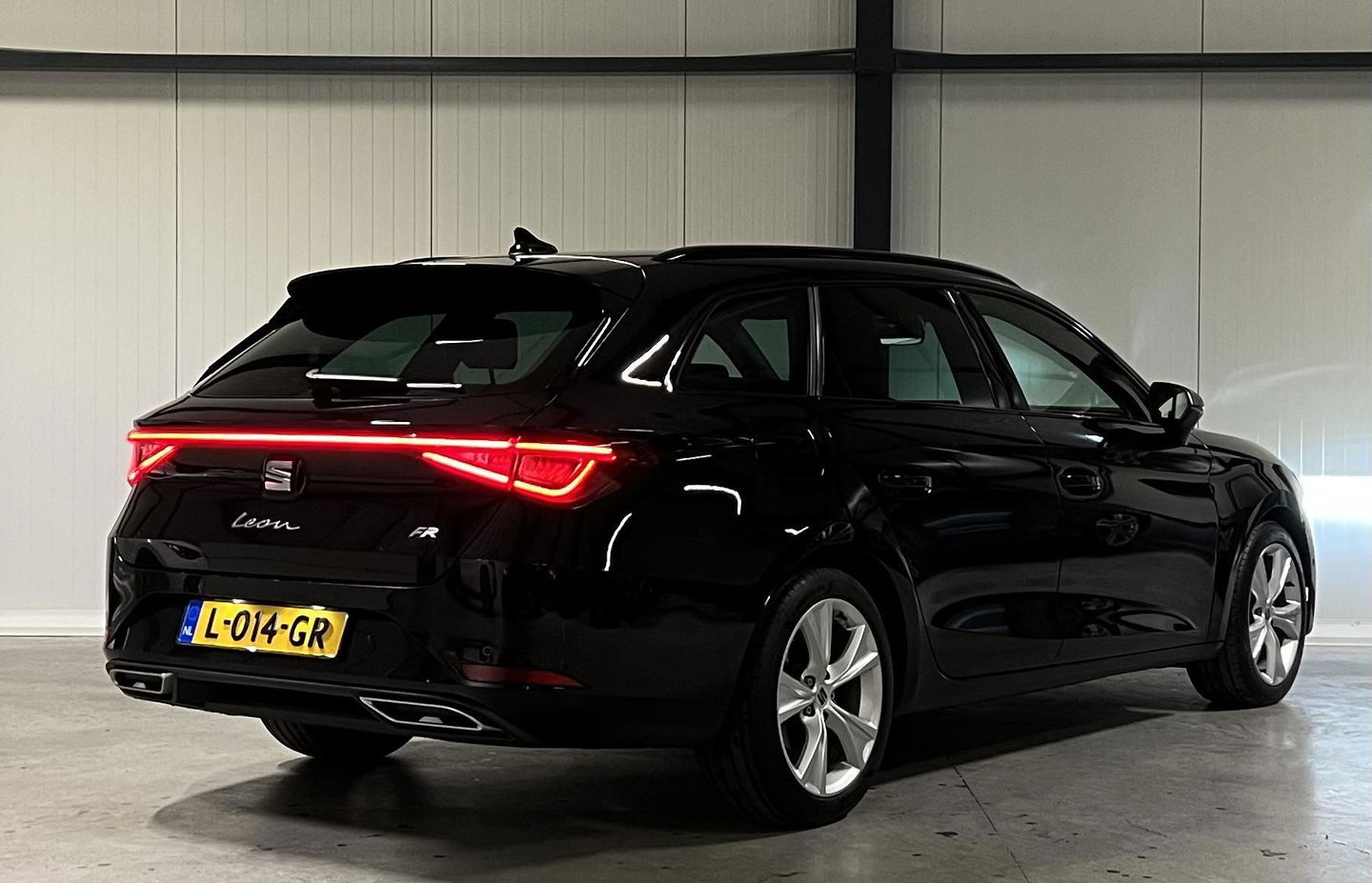 SEAT Leon Sportstourer 1.5 eTSI FR Launch Edition Trekhaak