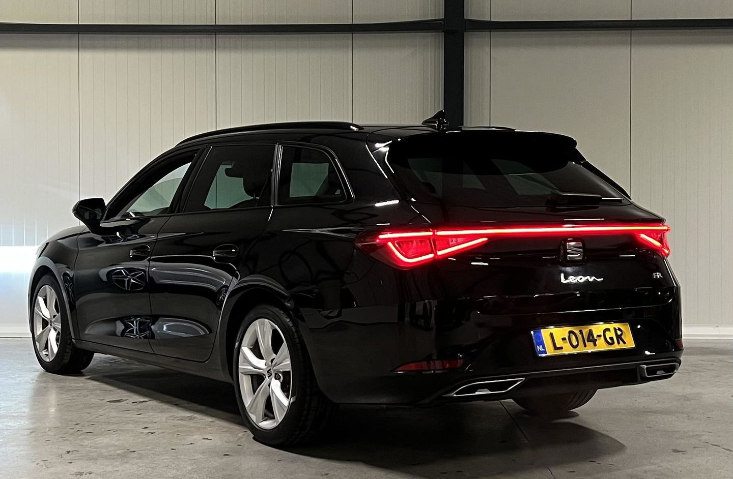 SEAT Leon Sportstourer 1.5 eTSI FR Launch Edition Trekhaak