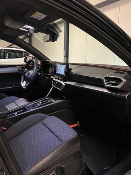 SEAT Leon Sportstourer 1.5 eTSI FR Launch Edition Trekhaak