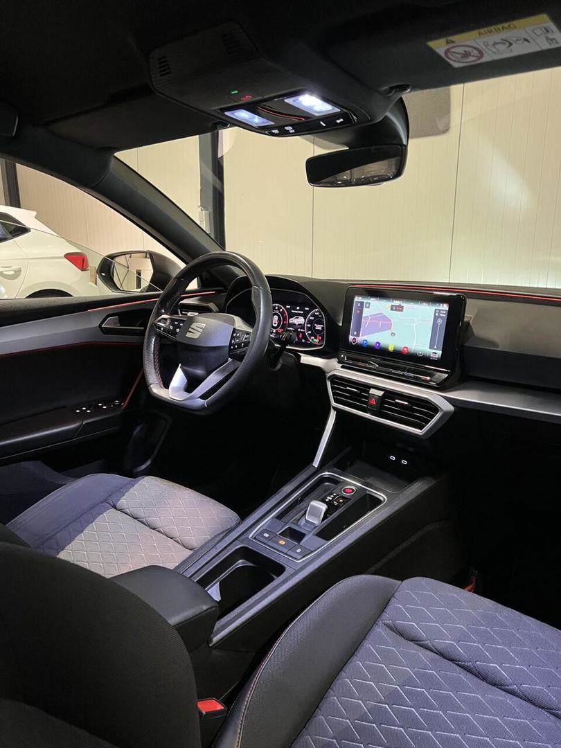 SEAT Leon Sportstourer 1.5 eTSI FR Launch Edition Trekhaak