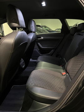 SEAT Leon Sportstourer 1.5 eTSI FR Launch Edition Trekhaak