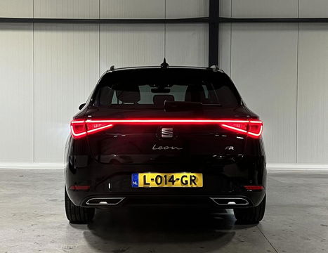 SEAT Leon Sportstourer 1.5 eTSI FR Launch Edition Trekhaak