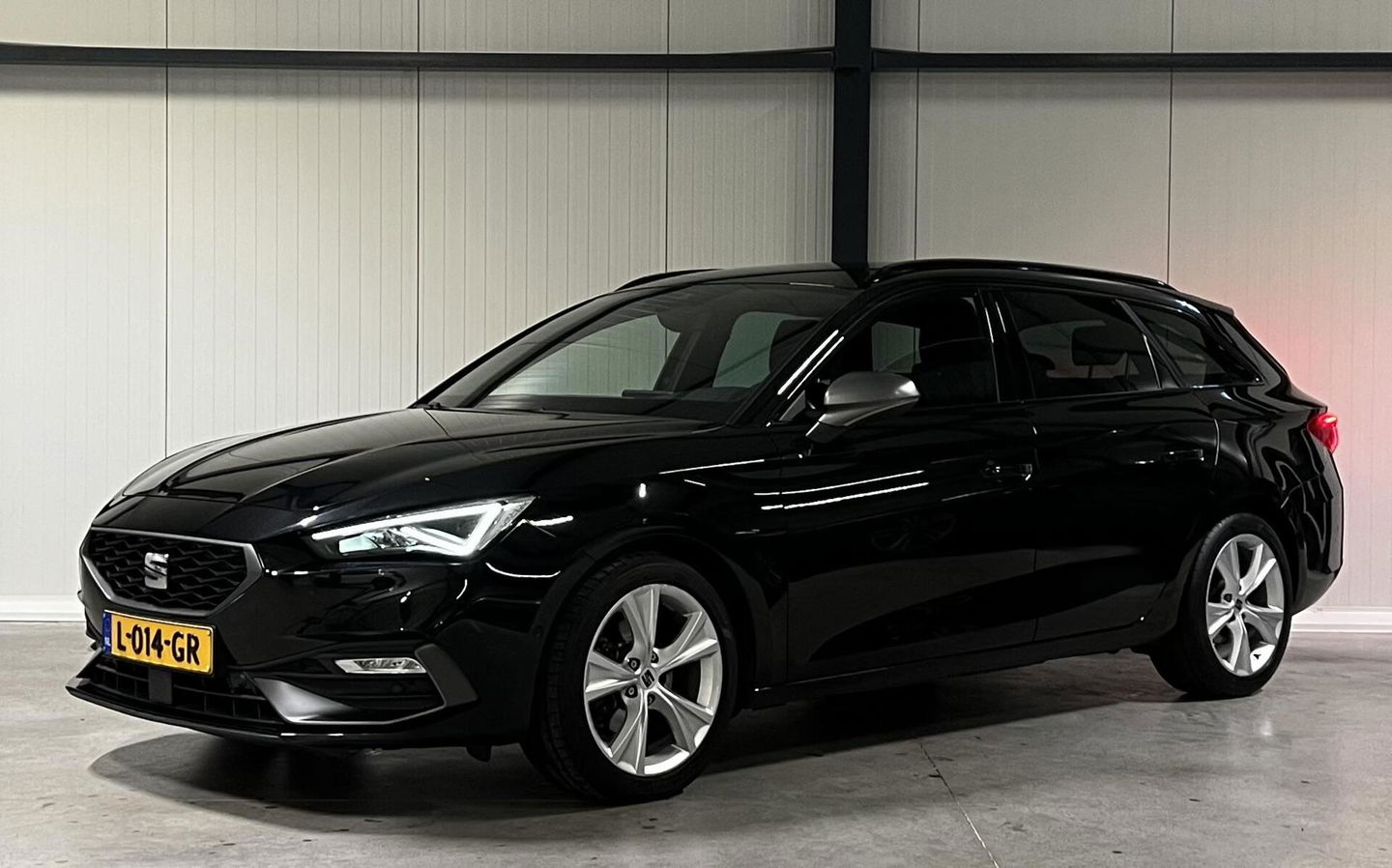 SEAT Leon Sportstourer 1.5 eTSI FR Launch Edition Trekhaak