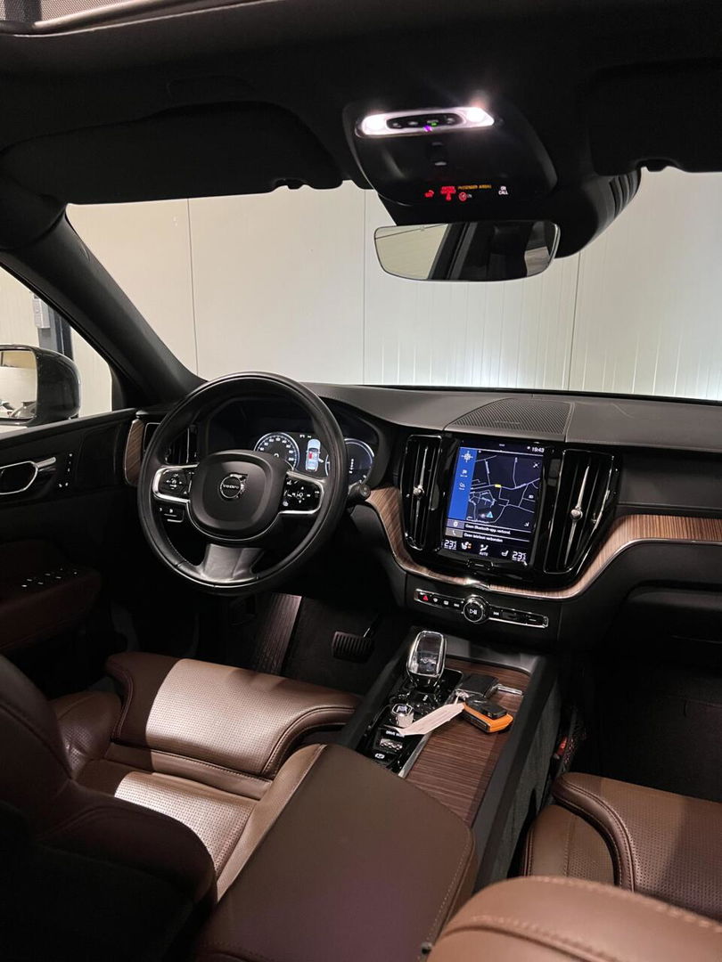 Volvo XC60 2.0 Recharge T6 AWD Inscription Pano H&K Trekhaak