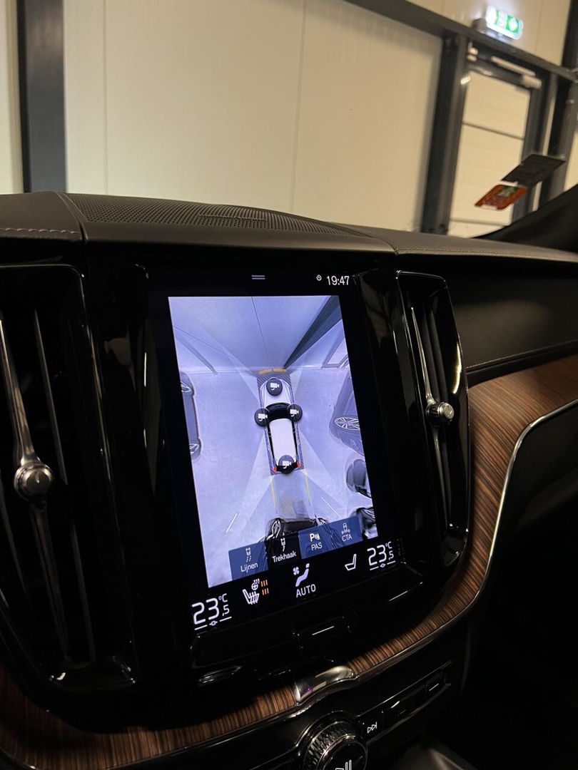 Volvo XC60 2.0 Recharge T6 AWD Inscription Pano H&K Trekhaak