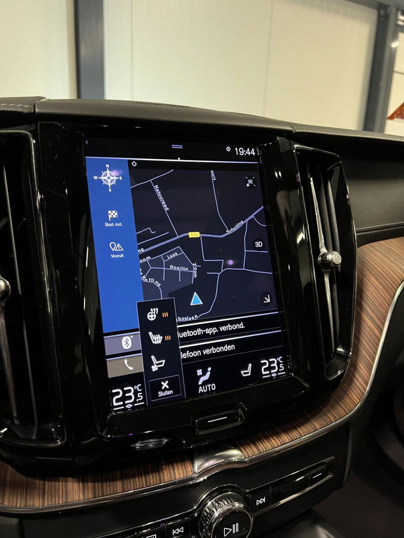 Volvo XC60 2.0 Recharge T6 AWD Inscription Pano H&K Trekhaak