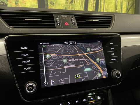 Škoda Superb Combi 1.4 TSI iV Business Edition Plus | Lederen bekleding | Cruise Control | Apple carplay | Android auto | Stoelverwarming | 17'' lichtmetaal |