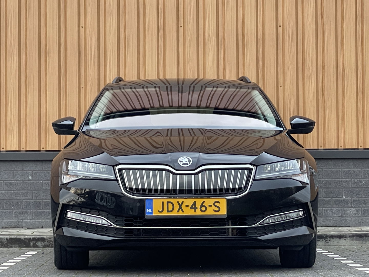 Škoda Superb Combi 1.4 TSI iV Business Edition Plus | Lederen bekleding | Cruise Control | Apple carplay | Android auto | Stoelverwarming | 17'' lichtmetaal |
