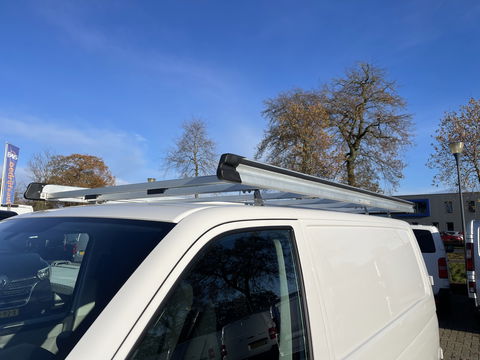 Volkswagen Transporter 2.0 TDI 102pk L1H1 Comfortline / vaste prijs rijklaar € 14.950 ex btw / bpm vrij / euro 6 diesel / Bott ingerichte laadruimte / airco / cruise / imperial / trekhaak !