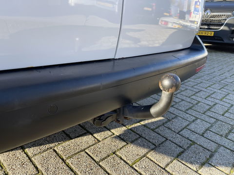 Volkswagen Transporter 2.0 TDI 102pk L1H1 Comfortline / vaste prijs rijklaar € 14.950 ex btw / bpm vrij / euro 6 diesel / Bott ingerichte laadruimte / airco / cruise / imperial / trekhaak !