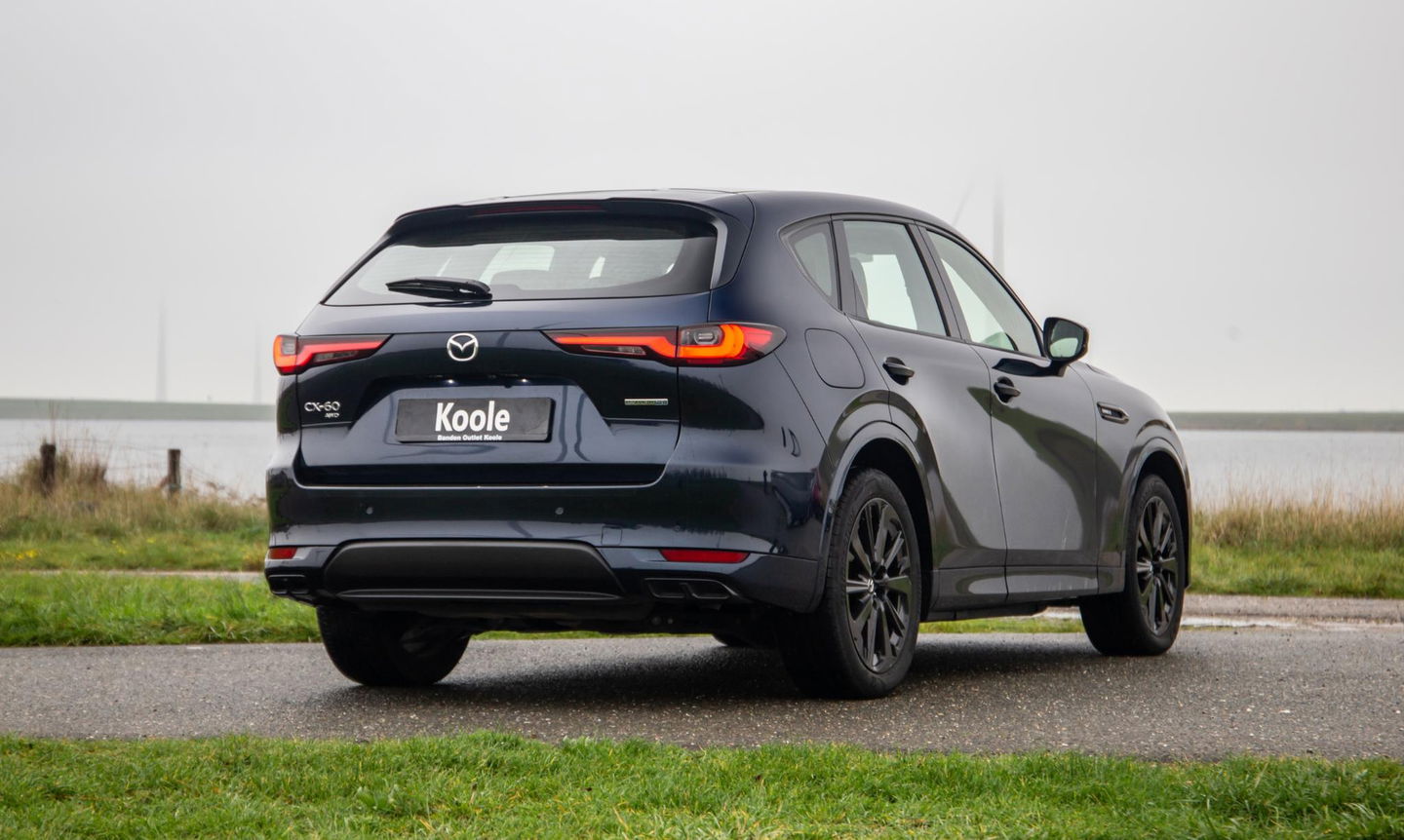 Mazda CX-60 2.5 e-SkyActiv PHEV Homura STOELVERWARMING / CARPLAY / DEALER AUTO / LEER