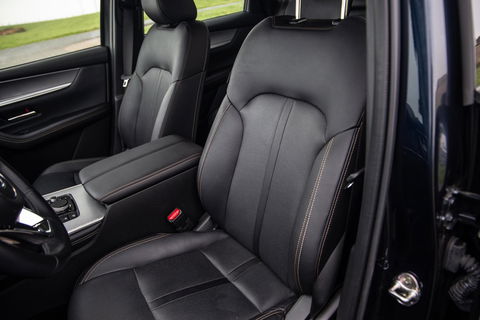 Mazda CX-60 2.5 e-SkyActiv PHEV Homura STOELVERWARMING / CARPLAY / DEALER AUTO / LEER