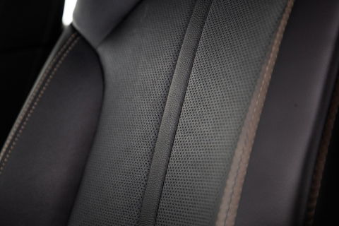 Mazda CX-60 2.5 e-SkyActiv PHEV Homura STOELVERWARMING / CARPLAY / DEALER AUTO / LEER