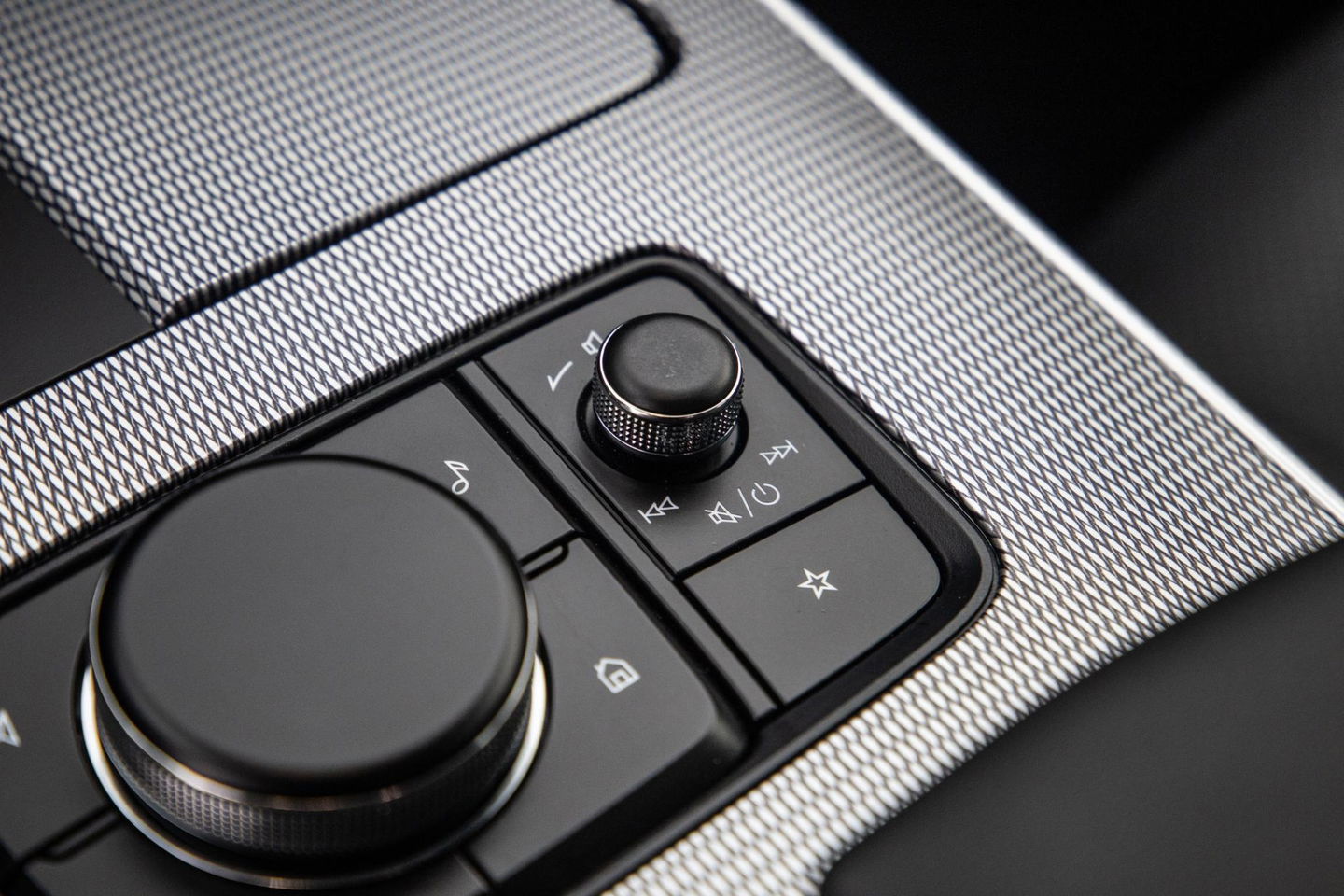 Mazda CX-60 2.5 e-SkyActiv PHEV Homura STOELVERWARMING / CARPLAY / DEALER AUTO / LEER