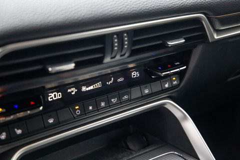 Mazda CX-60 2.5 e-SkyActiv PHEV Homura STOELVERWARMING / CARPLAY / DEALER AUTO / LEER