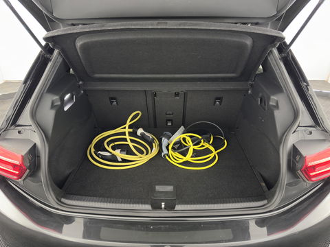 Volkswagen ID.3 First Max 58 kWh [ 3-Fase ] {SOH-91%} (INCL.BTW)  *PANO | HEAD-UP | ADAPTIVE-CRUISE | FULL-LED | BLIND-SPOT | CAMERA | KEYLESS | MICROFIBRE | AMBIENT-LIGHT | NAVI-FULLMAP | DAB+ | ECC | PDC | HEATED-SPORTSEATS | DIGI-COCKPIT | 20