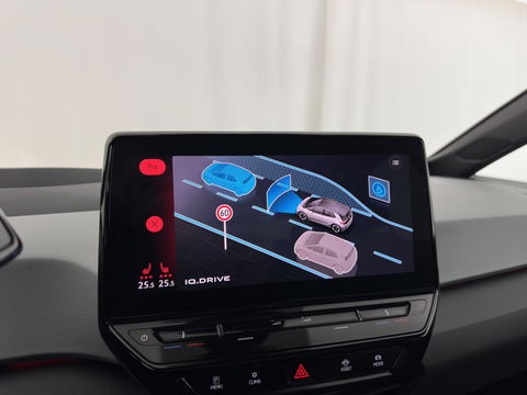 Volkswagen ID.3 First Max 58 kWh [ 3-Fase ] {SOH-91%} (INCL.BTW)  *PANO | HEAD-UP | ADAPTIVE-CRUISE | FULL-LED | BLIND-SPOT | CAMERA | KEYLESS | MICROFIBRE | AMBIENT-LIGHT | NAVI-FULLMAP | DAB+ | ECC | PDC | HEATED-SPORTSEATS | DIGI-COCKPIT | 20