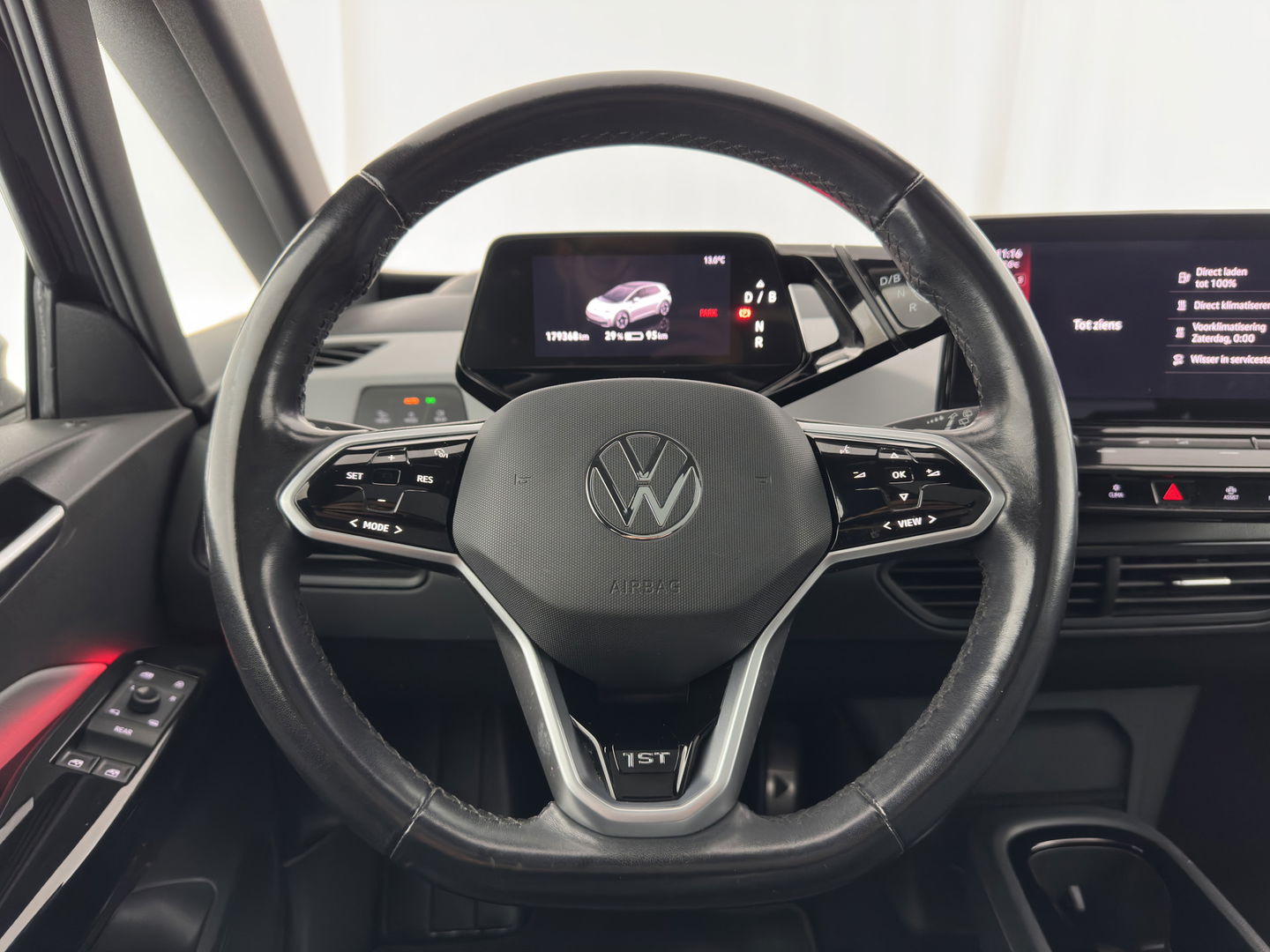 Volkswagen ID.3 First Max 58 kWh [ 3-Fase ] {SOH-91%} (INCL.BTW)  *PANO | HEAD-UP | ADAPTIVE-CRUISE | FULL-LED | BLIND-SPOT | CAMERA | KEYLESS | MICROFIBRE | AMBIENT-LIGHT | NAVI-FULLMAP | DAB+ | ECC | PDC | HEATED-SPORTSEATS | DIGI-COCKPIT | 20