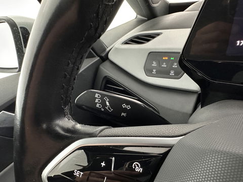Volkswagen ID.3 First Max 58 kWh [ 3-Fase ] {SOH-91%} (INCL.BTW)  *PANO | HEAD-UP | ADAPTIVE-CRUISE | FULL-LED | BLIND-SPOT | CAMERA | KEYLESS | MICROFIBRE | AMBIENT-LIGHT | NAVI-FULLMAP | DAB+ | ECC | PDC | HEATED-SPORTSEATS | DIGI-COCKPIT | 20