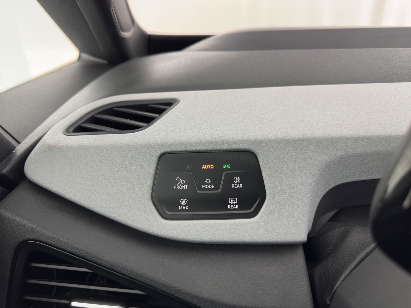 Volkswagen ID.3 First Max 58 kWh [ 3-Fase ] {SOH-91%} (INCL.BTW)  *PANO | HEAD-UP | ADAPTIVE-CRUISE | FULL-LED | BLIND-SPOT | CAMERA | KEYLESS | MICROFIBRE | AMBIENT-LIGHT | NAVI-FULLMAP | DAB+ | ECC | PDC | HEATED-SPORTSEATS | DIGI-COCKPIT | 20