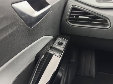 Volkswagen ID.3 First Max 58 kWh [ 3-Fase ] {SOH-91%} (INCL.BTW)  *PANO | HEAD-UP | ADAPTIVE-CRUISE | FULL-LED | BLIND-SPOT | CAMERA | KEYLESS | MICROFIBRE | AMBIENT-LIGHT | NAVI-FULLMAP | DAB+ | ECC | PDC | HEATED-SPORTSEATS | DIGI-COCKPIT | 20