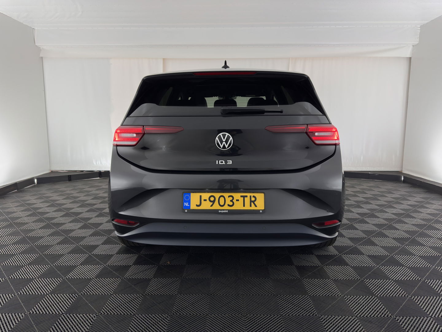 Volkswagen ID.3 First Max 58 kWh [ 3-Fase ] {SOH-91%} (INCL.BTW)  *PANO | HEAD-UP | ADAPTIVE-CRUISE | FULL-LED | BLIND-SPOT | CAMERA | KEYLESS | MICROFIBRE | AMBIENT-LIGHT | NAVI-FULLMAP | DAB+ | ECC | PDC | HEATED-SPORTSEATS | DIGI-COCKPIT | 20