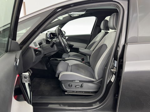 Volkswagen ID.3 First Max 58 kWh [ 3-Fase ] {SOH-91%} (INCL.BTW)  *PANO | HEAD-UP | ADAPTIVE-CRUISE | FULL-LED | BLIND-SPOT | CAMERA | KEYLESS | MICROFIBRE | AMBIENT-LIGHT | NAVI-FULLMAP | DAB+ | ECC | PDC | HEATED-SPORTSEATS | DIGI-COCKPIT | 20