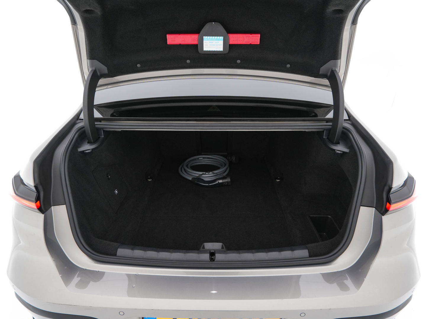 BMW i7 eDrive50 106 kWh M-Sportpack [ 3-Fase ] {SOH-97%} (INCL.BTW) *PANO | HEAD-UP | LUXURY-LEATHER | FULL-LED | BLIND-SPOT | BOWERS&WILKINS | MEMORY-PACK | TOP-VIEW | VENTILATED/HEATED-COMFORTSEATS | SOFT-CLOSE | WIDE-SREEN-DIGICOCKPIT | KEYLESS