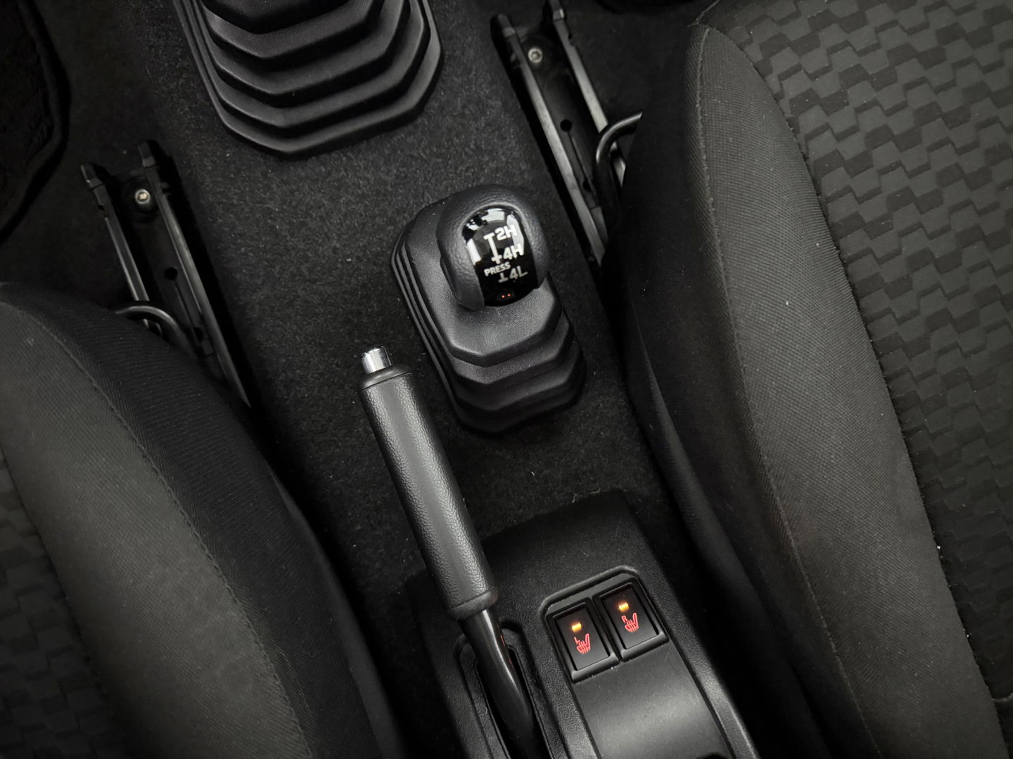 Suzuki Jimny 1.5 Style | 4x4 | AWD | 4 Persoons | Bullbar | Cruise | Navigatie | Stoelverw. | 15"LMV