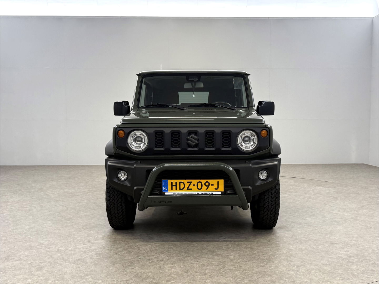 Suzuki Jimny 1.5 Style | 4x4 | AWD | 4 Persoons | Bullbar | Cruise | Navigatie | Stoelverw. | 15"LMV