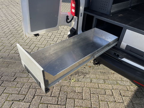 Volkswagen Transporter 2.0 TDI 102pk L1H1 Comfortline / vaste prijs rijklaar € 16.950 ex btw / lease vanaf € / euro 6 / bpm vrij / ingerichte laadruimte / imperial / bijrijdersbank / trekhaak / airco / cruise !