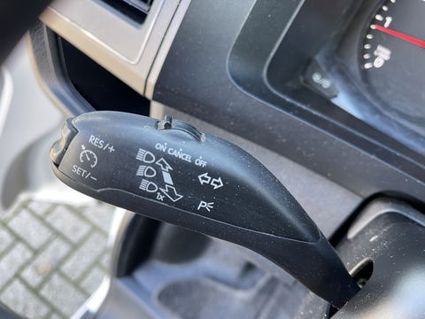 Volkswagen Transporter 2.0 TDI 102pk L1H1 Comfortline / vaste prijs rijklaar € 16.950 ex btw / lease vanaf € / euro 6 / bpm vrij / ingerichte laadruimte / imperial / bijrijdersbank / trekhaak / airco / cruise !