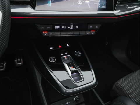 Audi Q4 e-tron 40 Launch edition S Competition 77 kWh [ 3-Fase ] {SOH-90%} (INCL.BTW) *HEAT-PUMP | PANO | HEAD-UP | LEATHER-FABRIC | MATRIX-LED | SONOS-SOUND | ADAPTIVE-CRUISE | HEATED-SPORTSEATS | AMBIENT-LIGHT | DIGI-COCKPIT | CAMERA | KEYLESS | DAB+ | NAVI-FULLMA