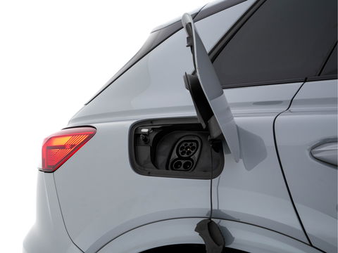 Audi Q4 e-tron 40 Launch edition S Competition 77 kWh [ 3-Fase ] {SOH-90%} (INCL.BTW) *HEAT-PUMP | PANO | HEAD-UP | LEATHER-FABRIC | MATRIX-LED | SONOS-SOUND | ADAPTIVE-CRUISE | HEATED-SPORTSEATS | AMBIENT-LIGHT | DIGI-COCKPIT | CAMERA | KEYLESS | DAB+ | NAVI-FULLMA