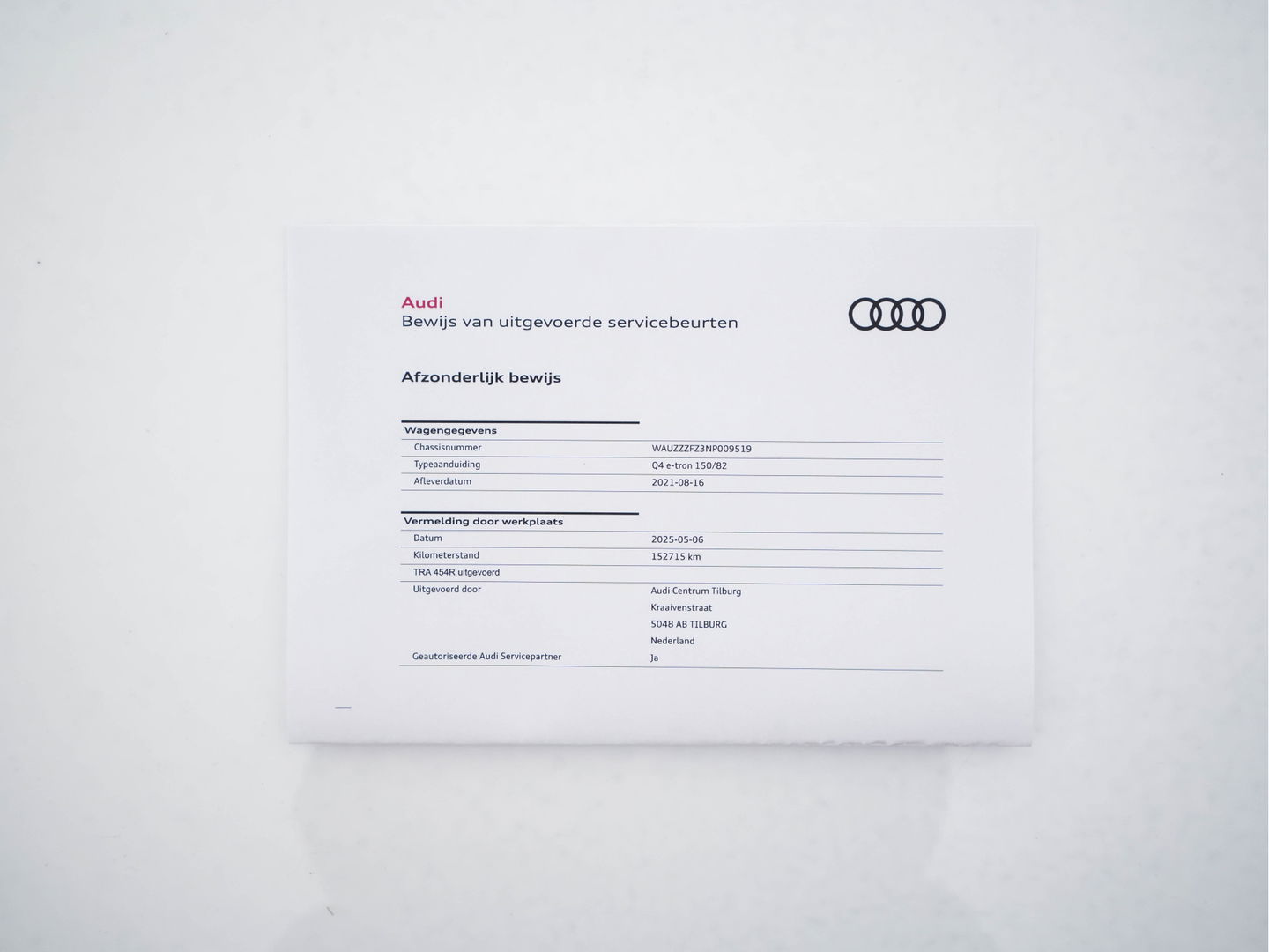 Audi Q4 e-tron 40 Launch edition S Competition 77 kWh [ 3-Fase ] {SOH-90%} (INCL.BTW) *HEAT-PUMP | PANO | HEAD-UP | LEATHER-FABRIC | MATRIX-LED | SONOS-SOUND | ADAPTIVE-CRUISE | HEATED-SPORTSEATS | AMBIENT-LIGHT | DIGI-COCKPIT | CAMERA | KEYLESS | DAB+ | NAVI-FULLMA