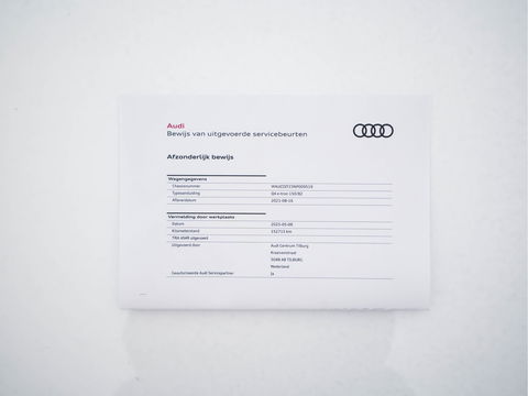 Audi Q4 e-tron 40 Launch edition S Competition 77 kWh [ 3-Fase ] {SOH-90%} (INCL.BTW) *HEAT-PUMP | PANO | HEAD-UP | LEATHER-FABRIC | MATRIX-LED | SONOS-SOUND | ADAPTIVE-CRUISE | HEATED-SPORTSEATS | AMBIENT-LIGHT | DIGI-COCKPIT | CAMERA | KEYLESS | DAB+ | NAVI-FULLMA